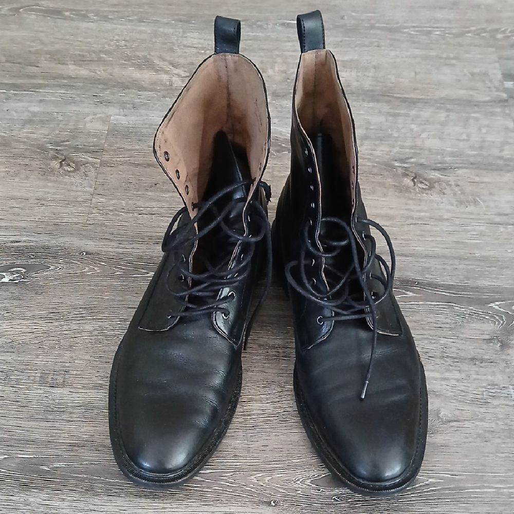 Banana Republic Black Leather Men's Lace Up High Top Boots